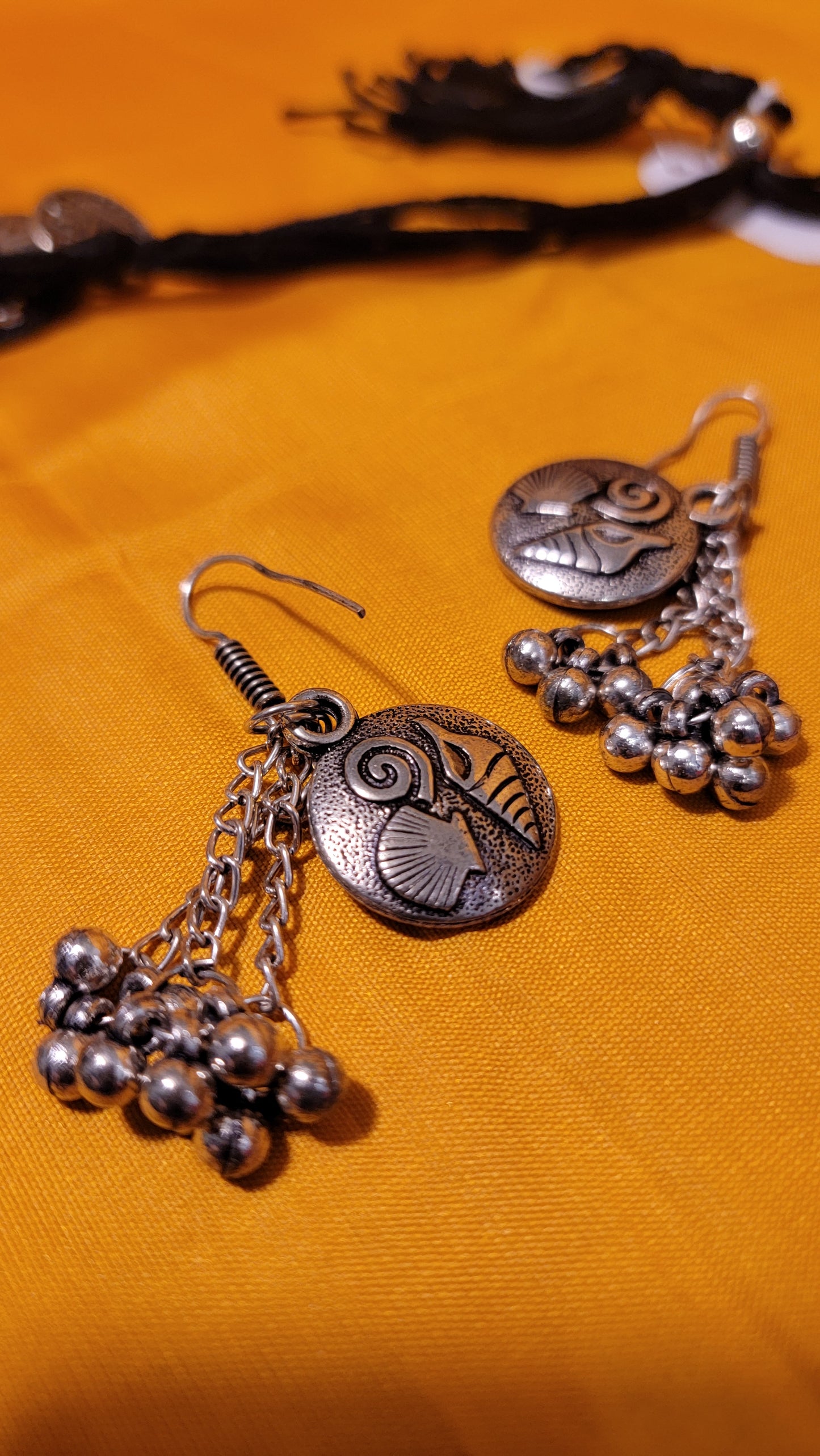 Necklace & Earrings Set