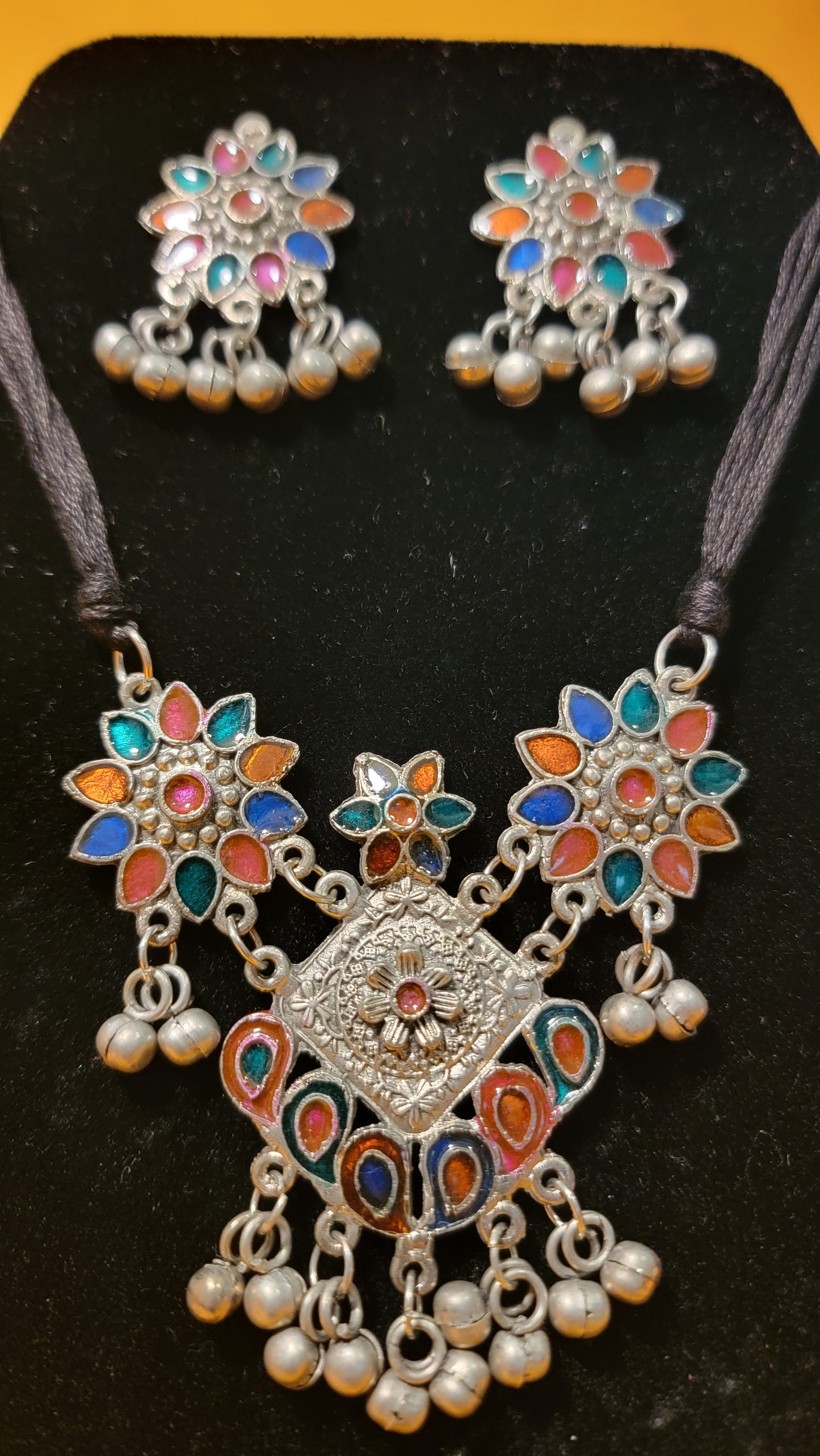 Necklace & Earrings Set