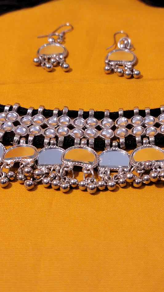 Necklace & Earrings Set