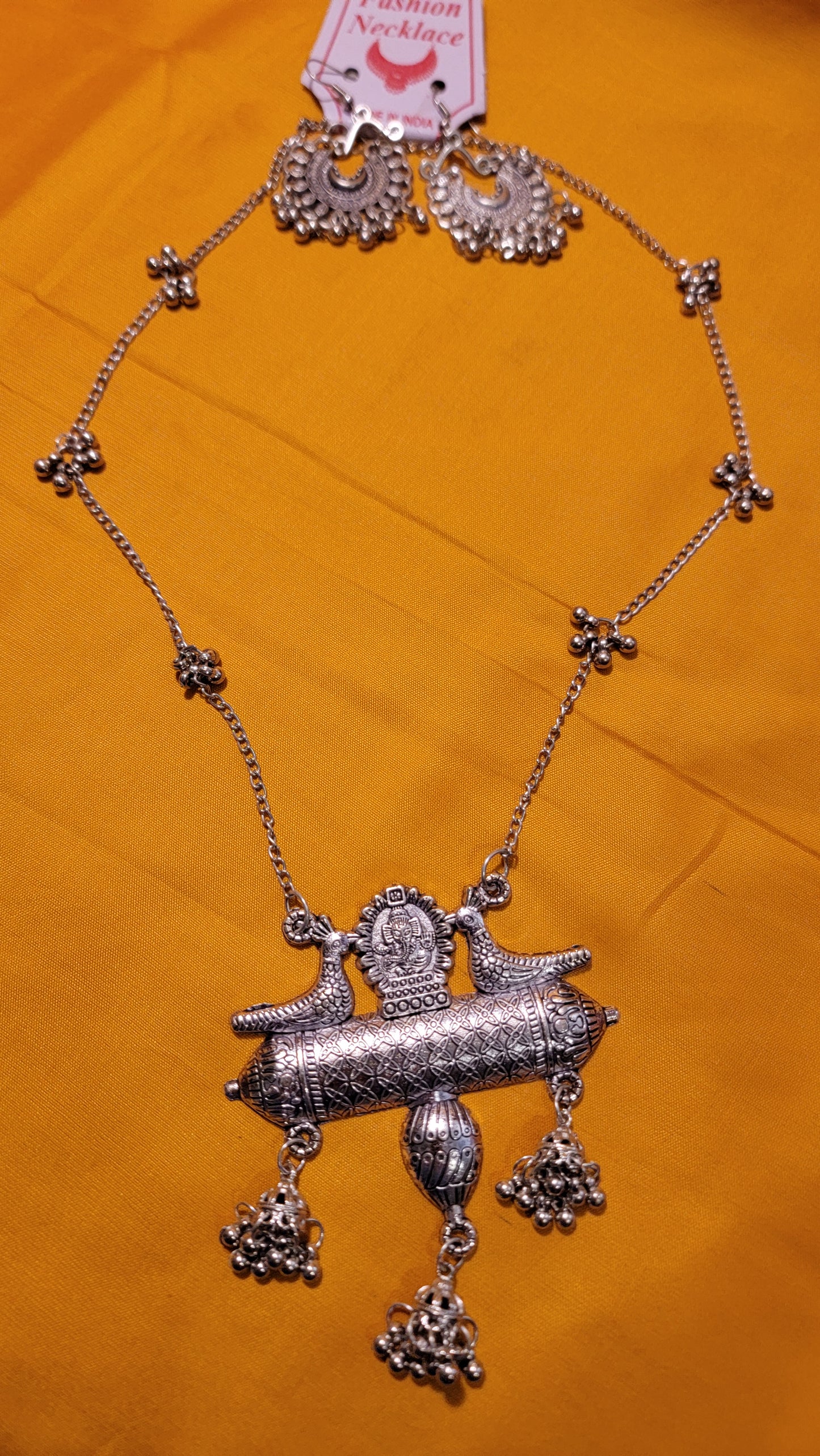 Necklace & Earrings Set