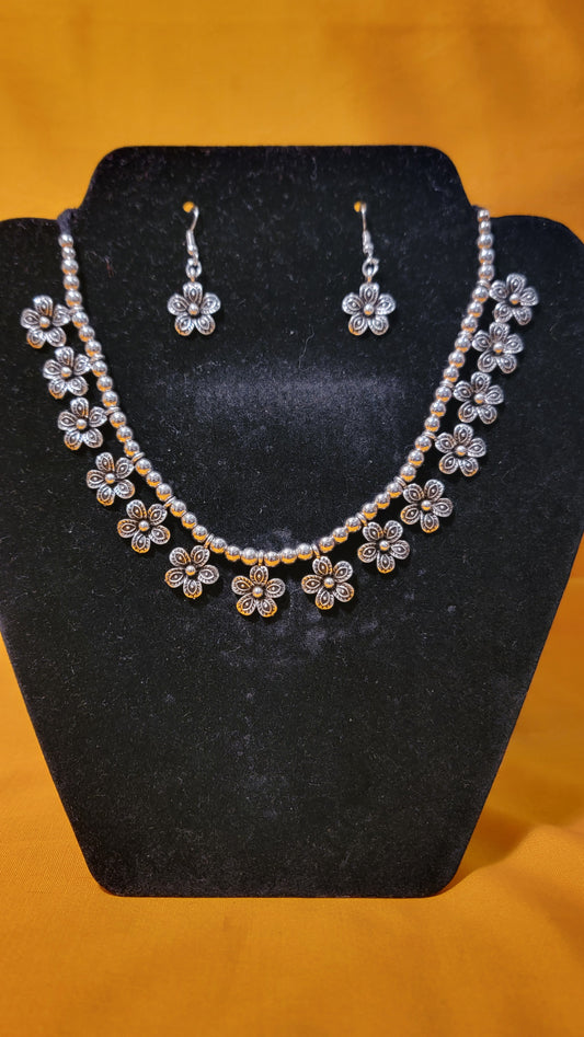 Necklace & Earrings Set