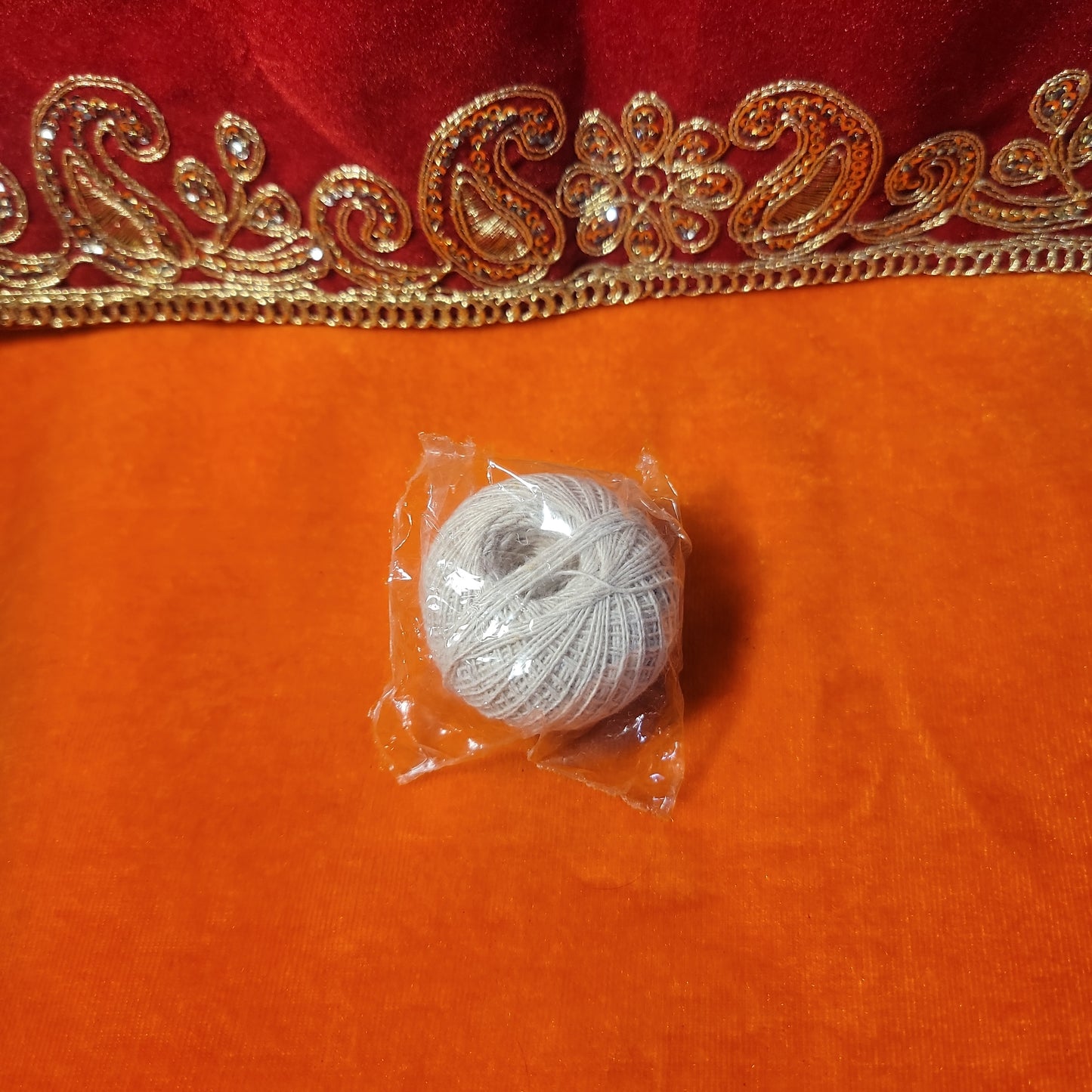 White thread