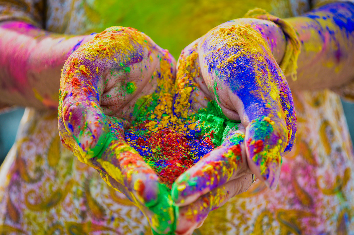 New India Bazar Holi Sale 