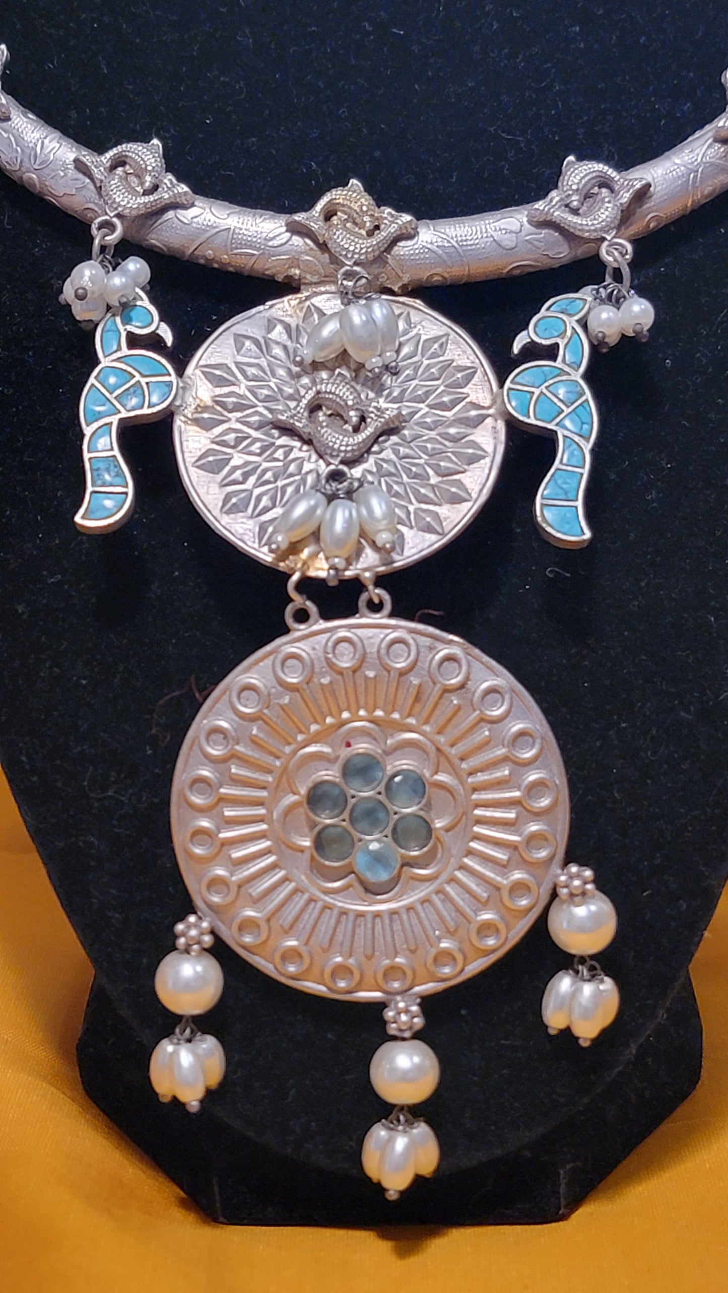 Haasdi Necklace Set