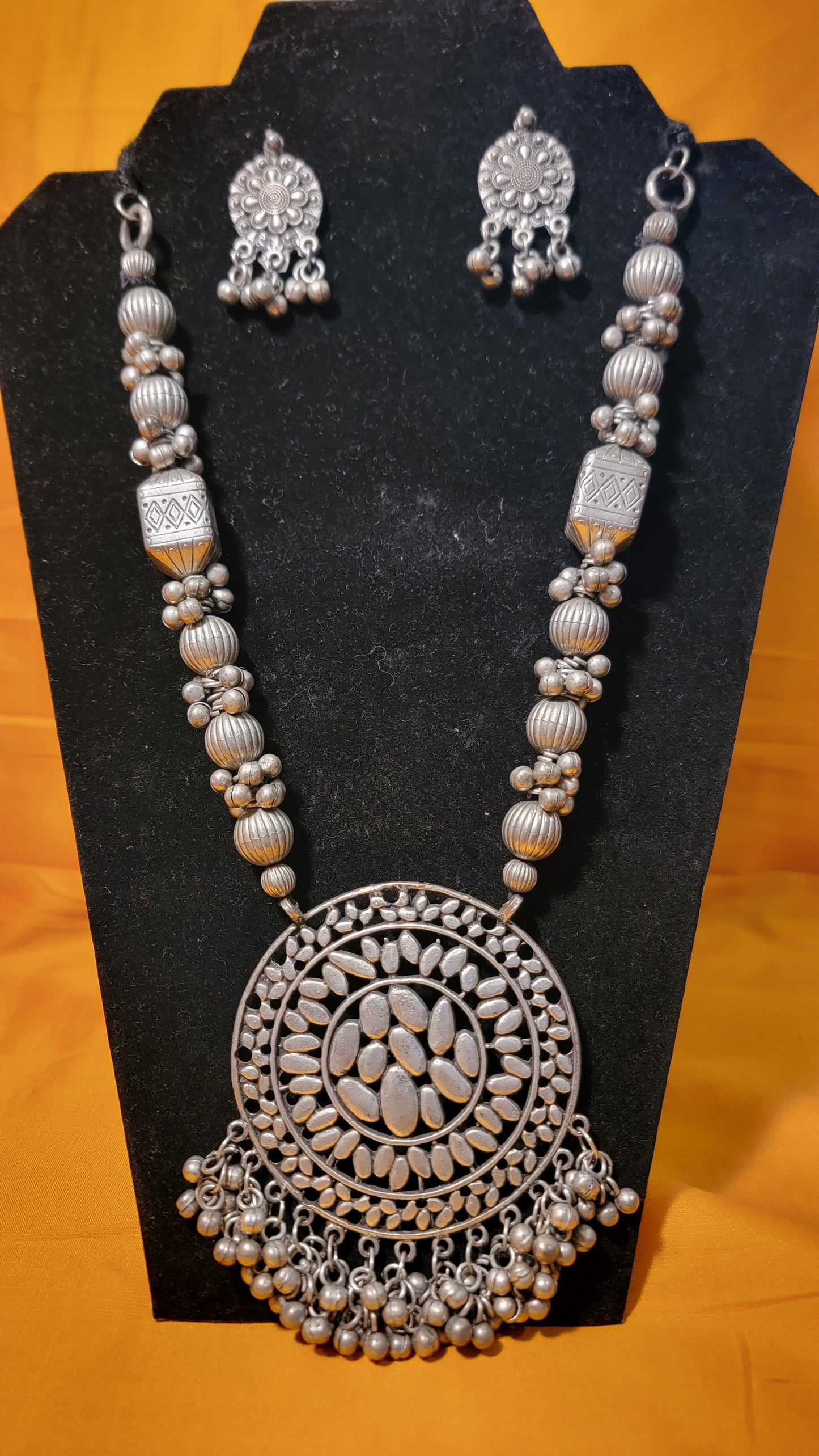 Necklace & Earrings Set