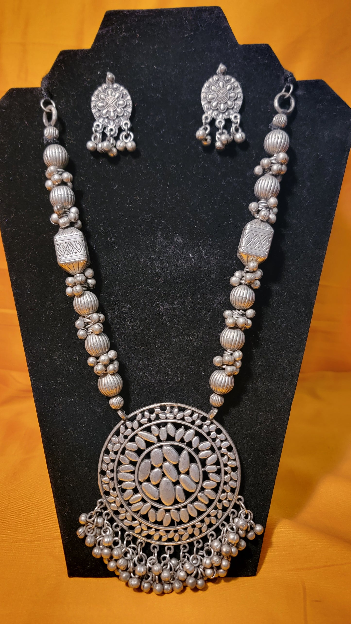 Necklace & Earrings Set