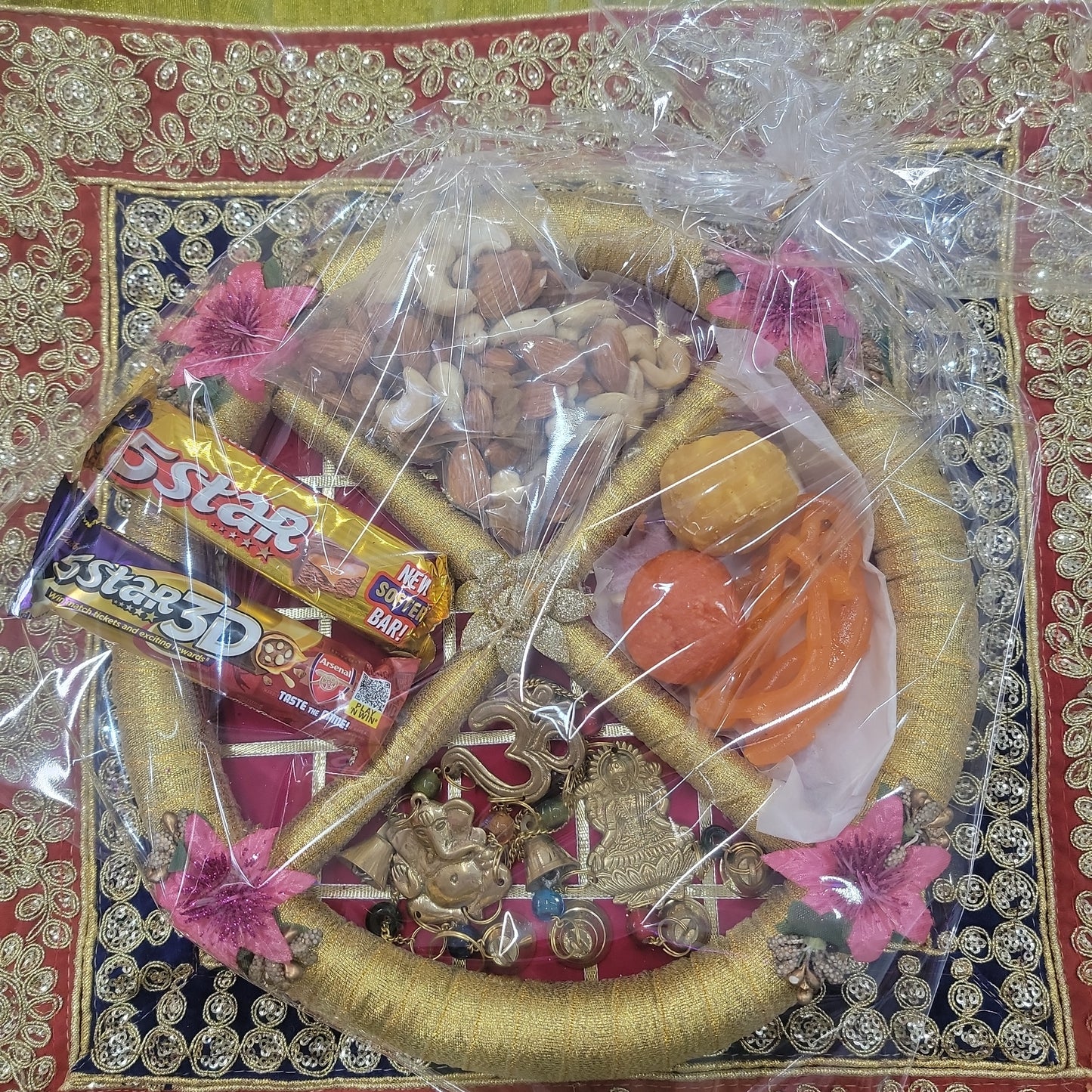 Gift thaali